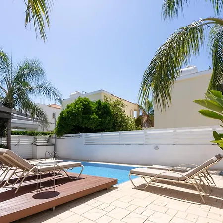 Hubstay - Etherium - 5 Min Walk To The Villa *